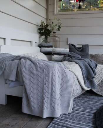 ajoure light grey knitted cotton plaid medium