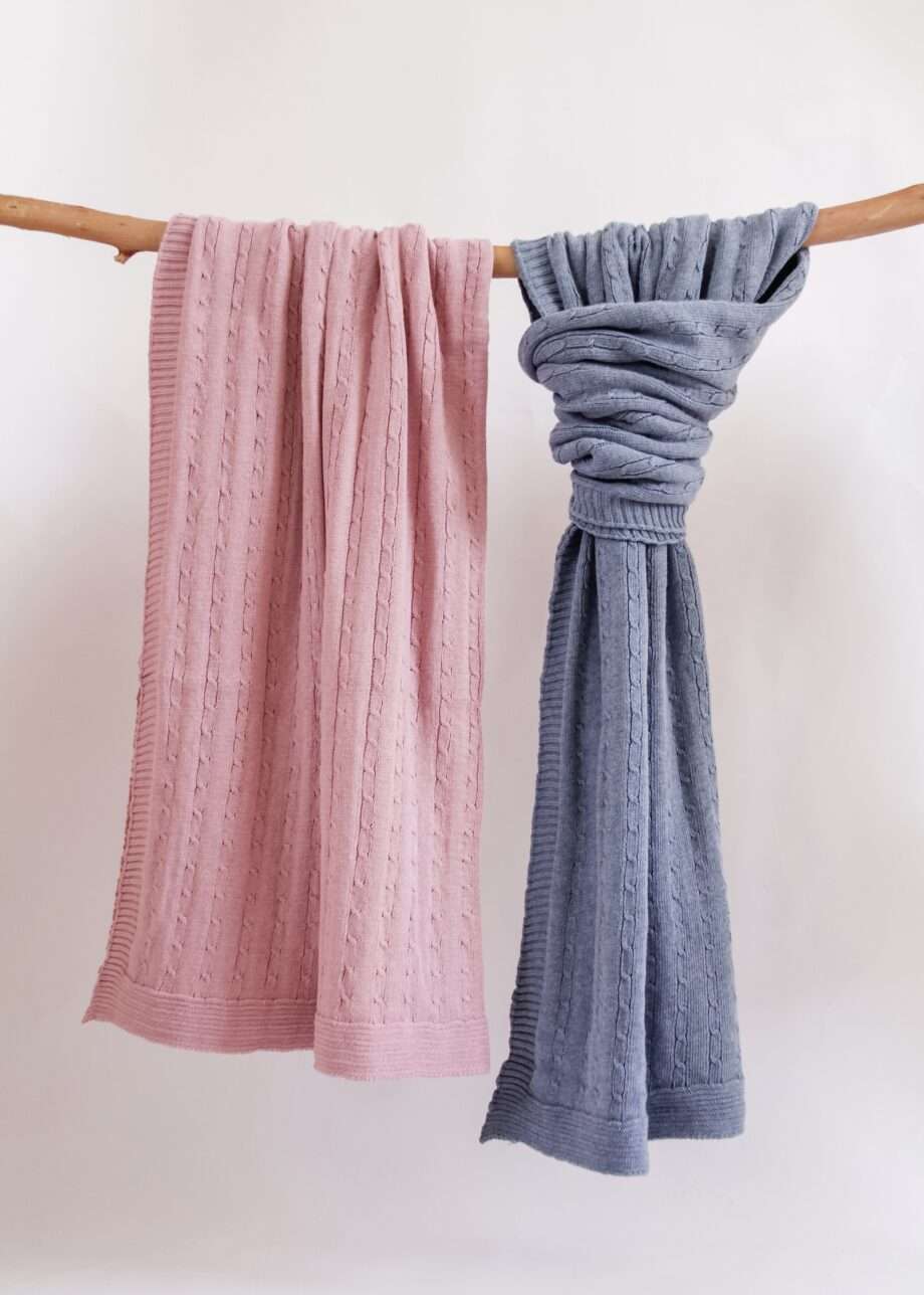 Explore our cozy collection of baby and toddler cotton blankets featuring a delightful design twist small! #babyblankets