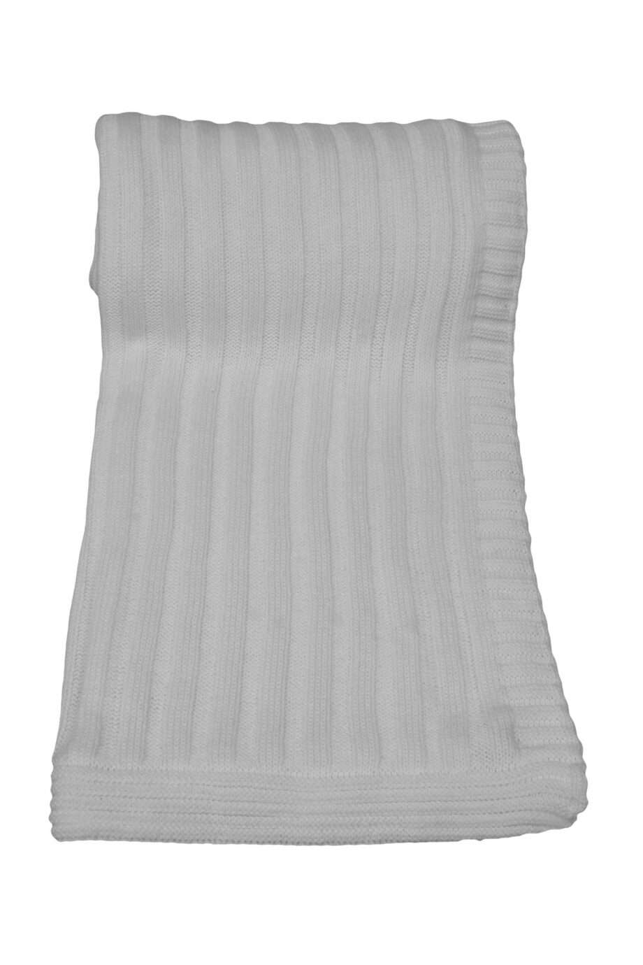 ribs white knitted cotton plaid medium