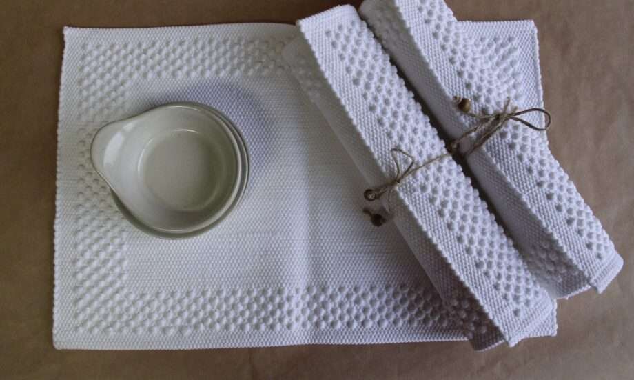 styling placemat white
