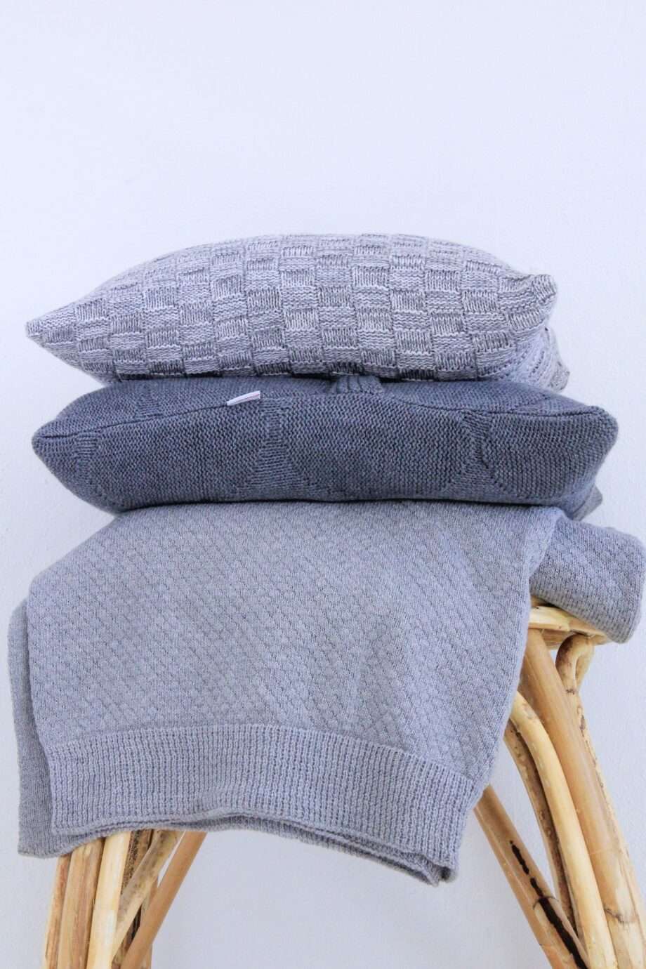 styling plaid liz lightgrey & grey pillowcases kussens